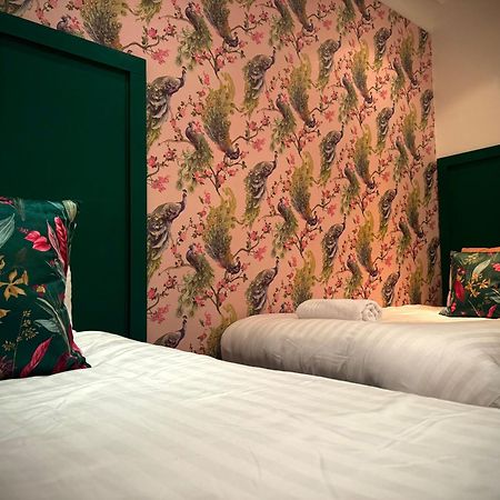 Sleeps10-Parking-Garden-Hottub-Petfriendly Villa Blackpool Exteriör bild