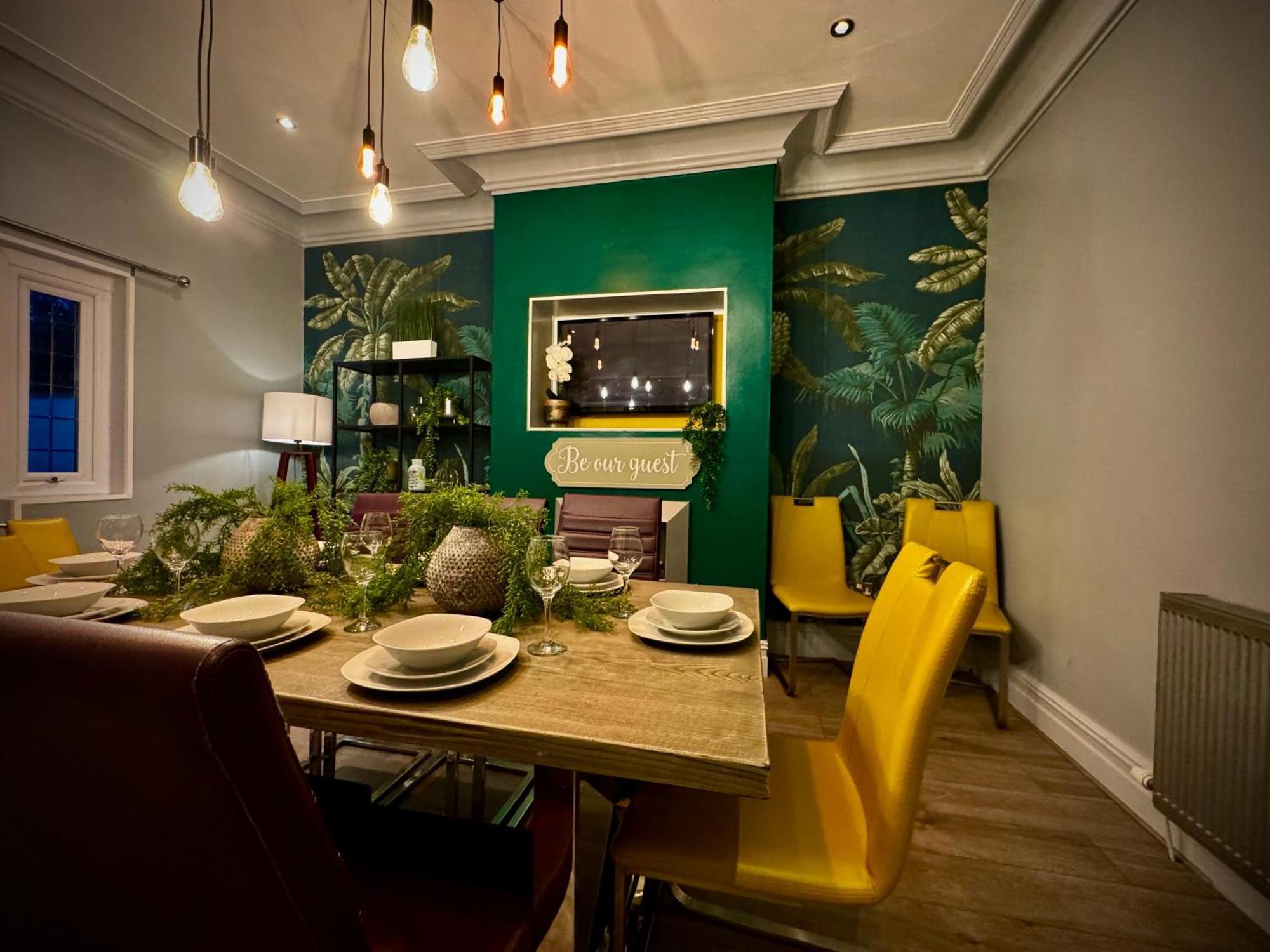 Sleeps10-Parking-Garden-Hottub-Petfriendly Villa Blackpool Exteriör bild